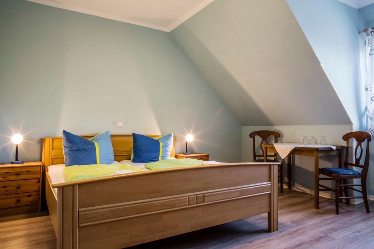 Logia Hotel Garni Neuharlingersiel Exteriör bild